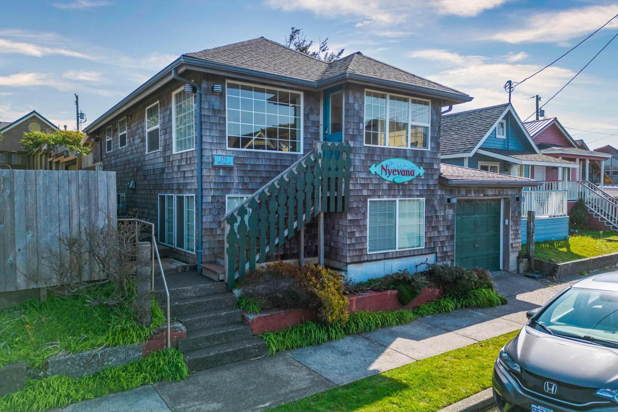 Nyevana Beach House Newport Exterior photo