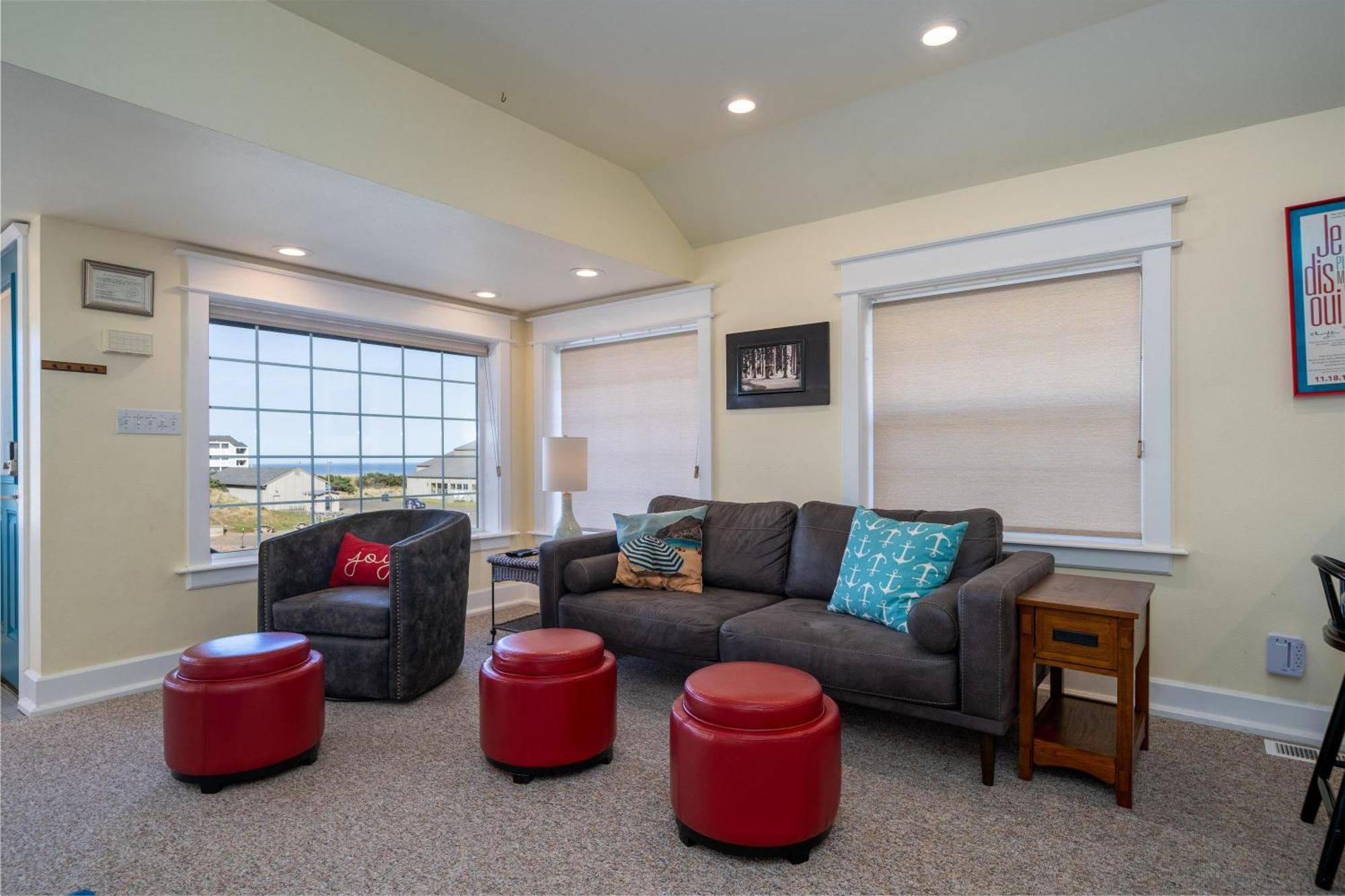 Nyevana Beach House Newport Exterior photo